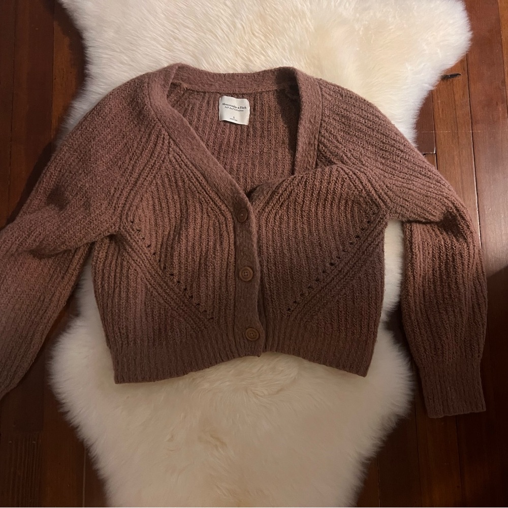 Abercrombie & Fitch Soft AF cropped cardigan